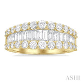 1 5/8 Ctw Baguette and Round Cut Diamond Fashion Band in 14K Yellow Gold
